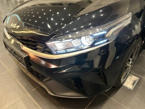 2025 Kia Cerato IV Рестайлинг, чёрный - вид 8