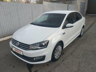 2016 Volkswagen Polo V Рестайлинг, белый, 1250000 рублей, вид 1