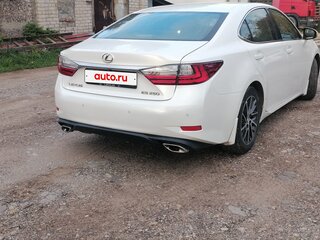 2015 Lexus ES 250 VI Рестайлинг, белый, 2100000 рублей, вид 3