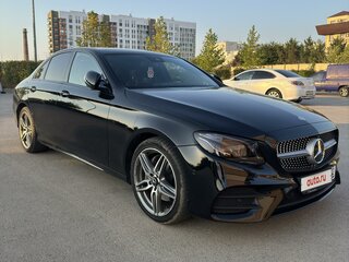 2016 Mercedes-Benz E-Класс 220 d V (W213, S213, C238), чёрный, 3700000 рублей, вид 2