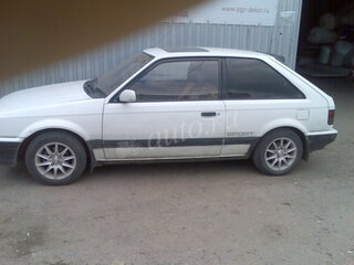 1987 Mazda 323 III (BF), белый, 90000 рублей, вид 4
