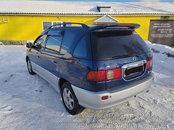1996 Toyota Ipsum I (M10), синий, 757000 рублей - вид 6