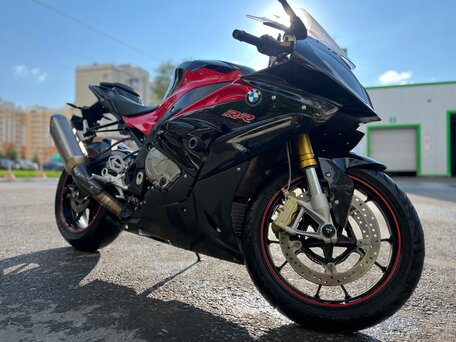 2016 BMW S 1000 RR, красный, 1555000 рублей, вид 1