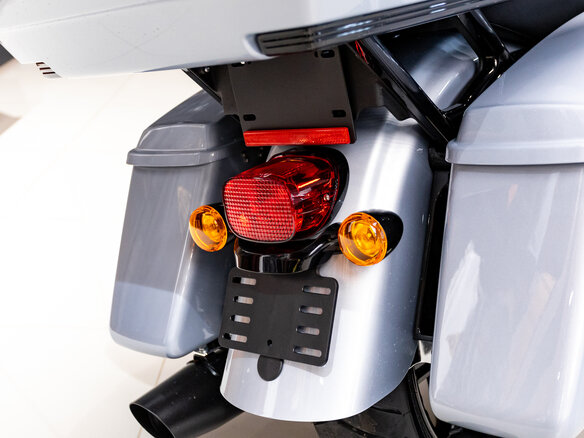 2023 Harley-Davidson Road Glide Limited, серебристый, 3150000 рублей - вид 25