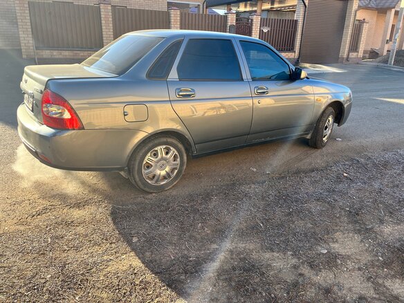 2010 Lada (ВАЗ) Priora I, серый, 350000 рублей - вид 1