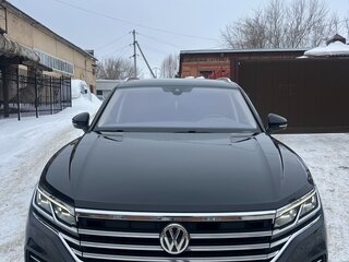 2019 Volkswagen Touareg III, чёрный, 5200000 рублей, вид 3