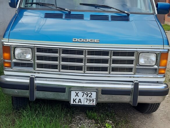 1992 Dodge Caravan II, голубой, 2500000 рублей - вид 2
