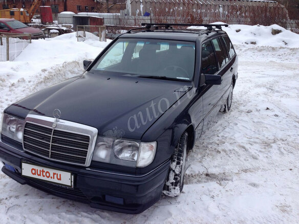 1991 Mercedes-Benz W124 300, синий - вид 1