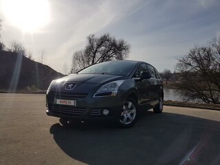 2011 Peugeot 5008 I, серый, 840000 рублей, вид 5
