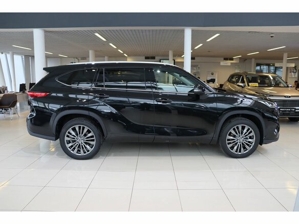 2026 Toyota Highlander IV (XU70), чёрный - вид 4