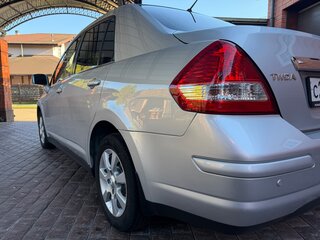 2008 Nissan Tiida I, серебристый, 740000 рублей, вид 4