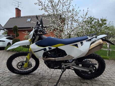 2022 Husqvarna 701 Enduro, белый, 1250000 рублей, вид 4