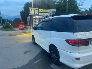 2004 Toyota Estima II Рестайлинг, белый, 950000 рублей, вид 5