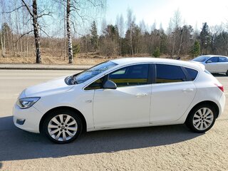 2011 Opel Astra J, белый, 620000 рублей, вид 4