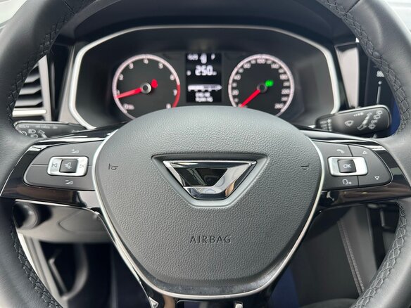 2023 Jetta VS5 I Рестайлинг, белый, 1494000 рублей - вид 7
