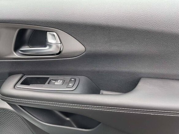2026 Chrysler Pacifica RU Рестайлинг 2, белый, 12690491 рублей - вид 21