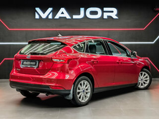 2017 Ford Focus III Рестайлинг, красный, 1050000 рублей, вид 5