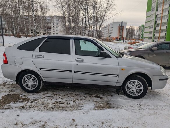 2009 Lada (ВАЗ) Priora I, серебристый, 400000 рублей - вид 5