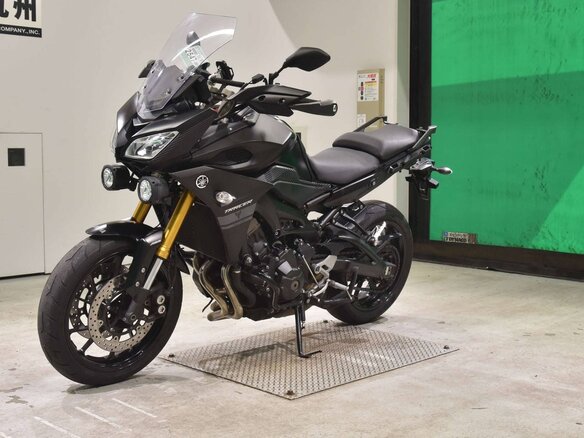 2017 Yamaha MT-09 Tracer (FJ-09), чёрный, 729000 рублей - вид 6