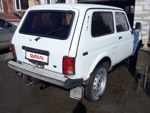 1998 Lada (ВАЗ) 2121 (4x4) I Рестайлинг, белый, 185000 рублей - вид 1