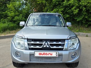 2011 Mitsubishi Pajero IV Рестайлинг 1, серебристый, 1999000 рублей, вид 2