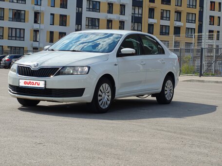 2019 Skoda Rapid I Рестайлинг, белый, 990000 рублей, вид 1