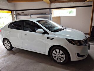2014 Kia Rio III, белый, 900000 рублей, вид 3