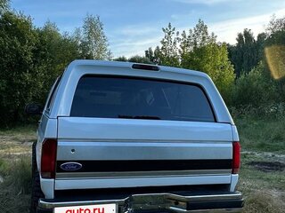 1995 Ford Bronco V, белый, 2800000 рублей, вид 3