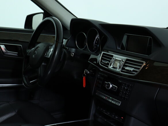 2014 Mercedes-Benz E-Класс 200 IV (W212, S212, C207) Рестайлинг, чёрный - вид 9