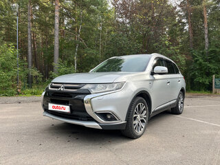 2015 Mitsubishi Outlander III Рестайлинг 2, серебристый, 2150000 рублей, вид 1