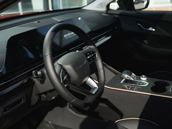 2024 Omoda C5 I, красный, 3024000 рублей - вид 12