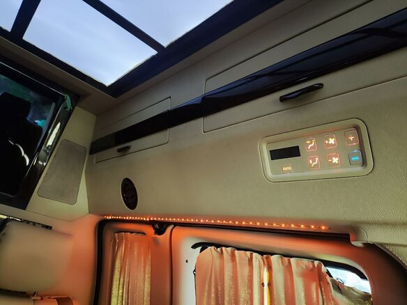 2010 Chevrolet Express II, чёрный, 3100000 рублей - вид 12