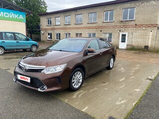 2017 Toyota Camry VII (XV50) Рестайлинг 2, коричневый, 1800000 рублей, вид 1