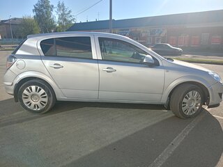 2011 Opel Astra H Рестайлинг, серый, 355000 рублей, вид 2