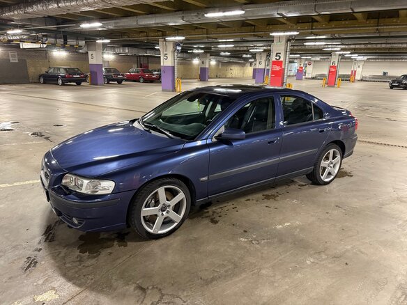 2004 Volvo S60 R I, серый, 920000 рублей - вид 5