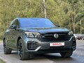 2019 Volkswagen Touareg III, серый, 6750000 рублей - вид 4