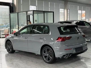 2022 Volkswagen Golf VIII, серый, 2060000 рублей, вид 4