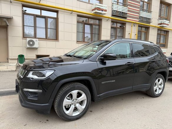 2020 Jeep Compass II, чёрный, 2149000 рублей - вид 2