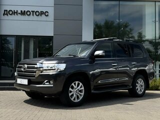2019 Toyota Land Cruiser 200 Series Рестайлинг 2, серый, 7200000 рублей, вид 1