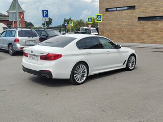 2020 BMW 5 серии 530d xDrive VII (G30/G31/G38), белый, 4200000 рублей, вид 4