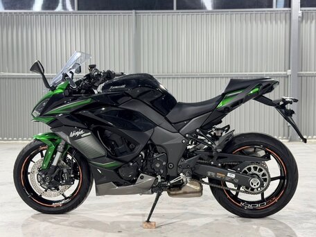 2023 Kawasaki Ninja 1000 SX, зелёный, 1280000 рублей, вид 4