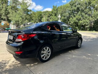 2011 Hyundai Solaris I, чёрный, 800000 рублей, вид 4
