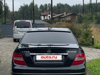2013 Mercedes-Benz C-Класс 250 III (W204) Рестайлинг, чёрный, 1550000 рублей, вид 3