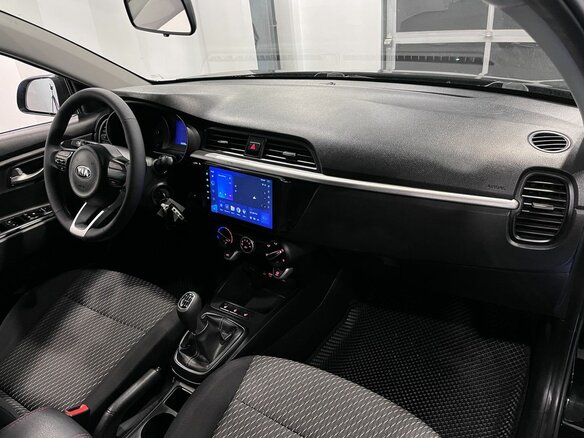 2018 Kia Rio X-Line IV, чёрный, 1355000 рублей - вид 11
