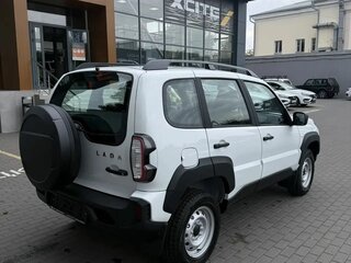 2026 Lada (ВАЗ) Niva Travel I Рестайлинг, белый, 1523000 рублей, вид 5