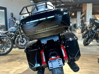 2025 Harley-Davidson Street Glide Ultra, чёрный, 4150000 рублей, вид 2