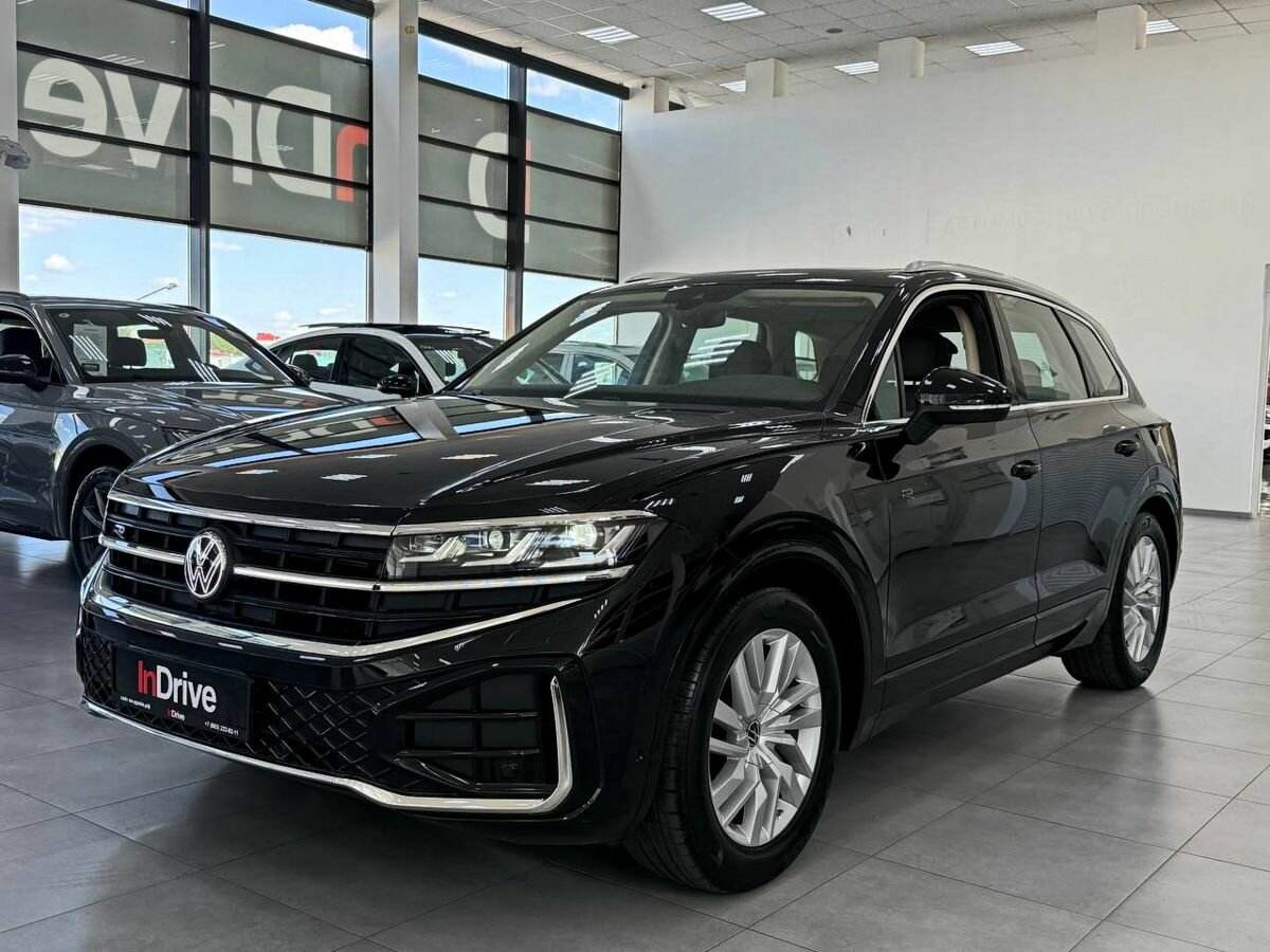 Открыть фотографии: Volkswagen Touareg III Рестайлинг