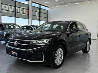 2025 Volkswagen Touareg III Рестайлинг, чёрный, 8199000 рублей, вид 1