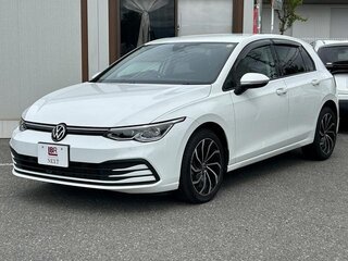 2023 Volkswagen Golf VIII, белый, 1250700 рублей, вид 4