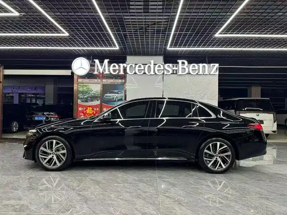 2024 Mercedes-Benz E-Класс Long 300 L VI (W214, S214), чёрный, 7205076 рублей - вид 4
